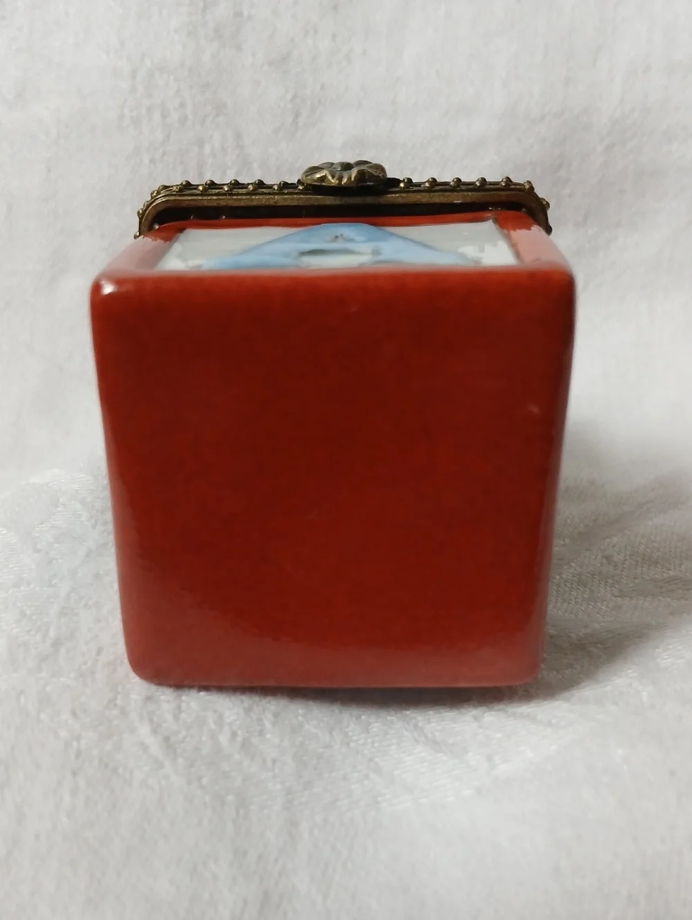 Small Porcelain Hinged Trinket Box With Teddy Bear Sitting On Alphabet Block 3